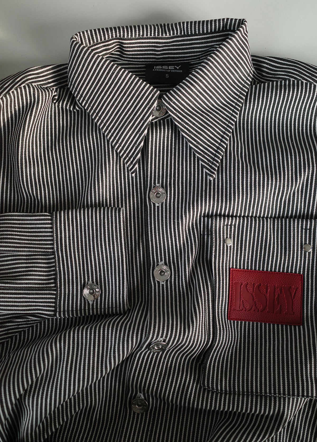 DRIFT DENIM SHIRT.