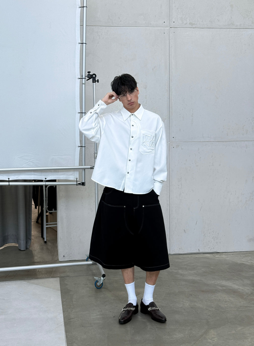 SIGNATURE MARK SHIRT - WHITE