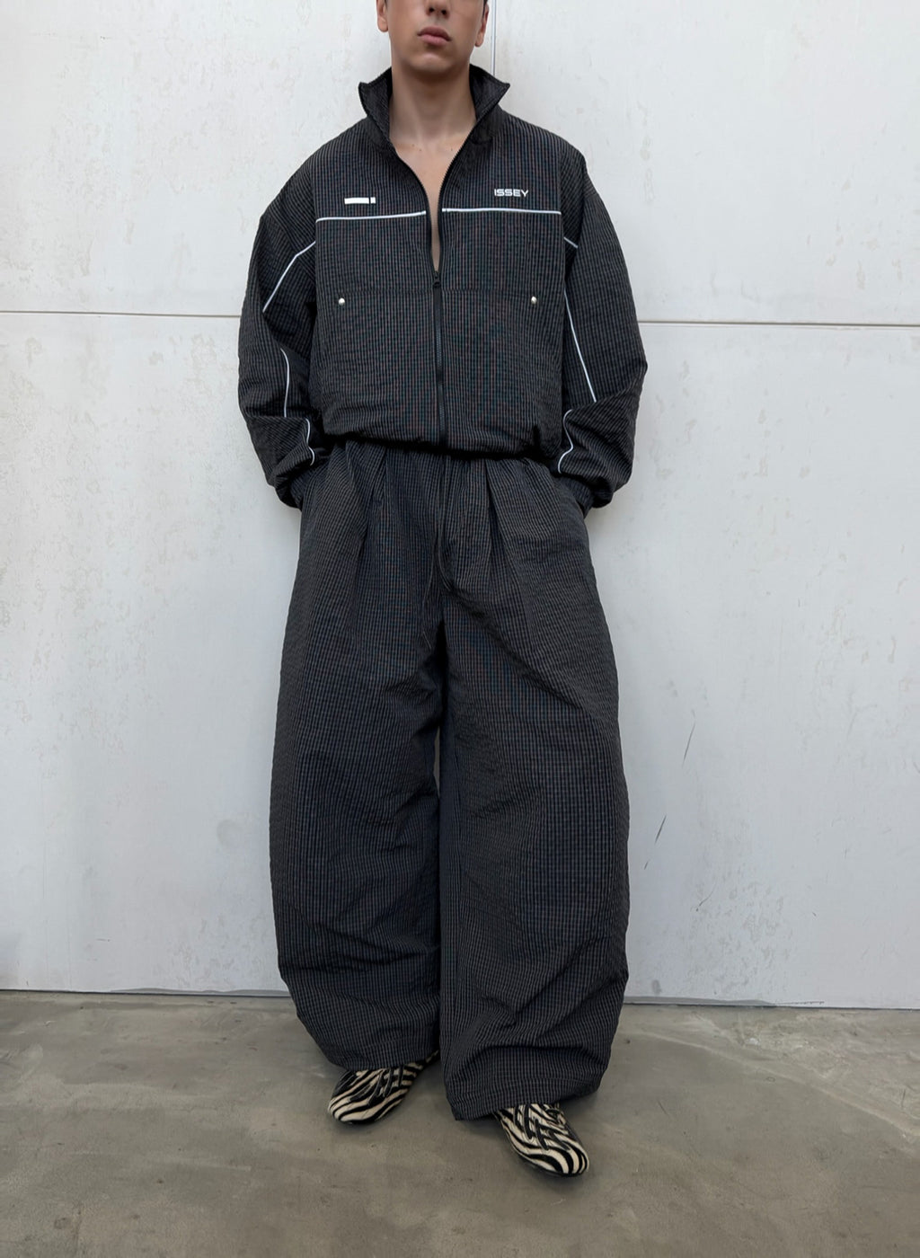 GRID ZIP JACKET