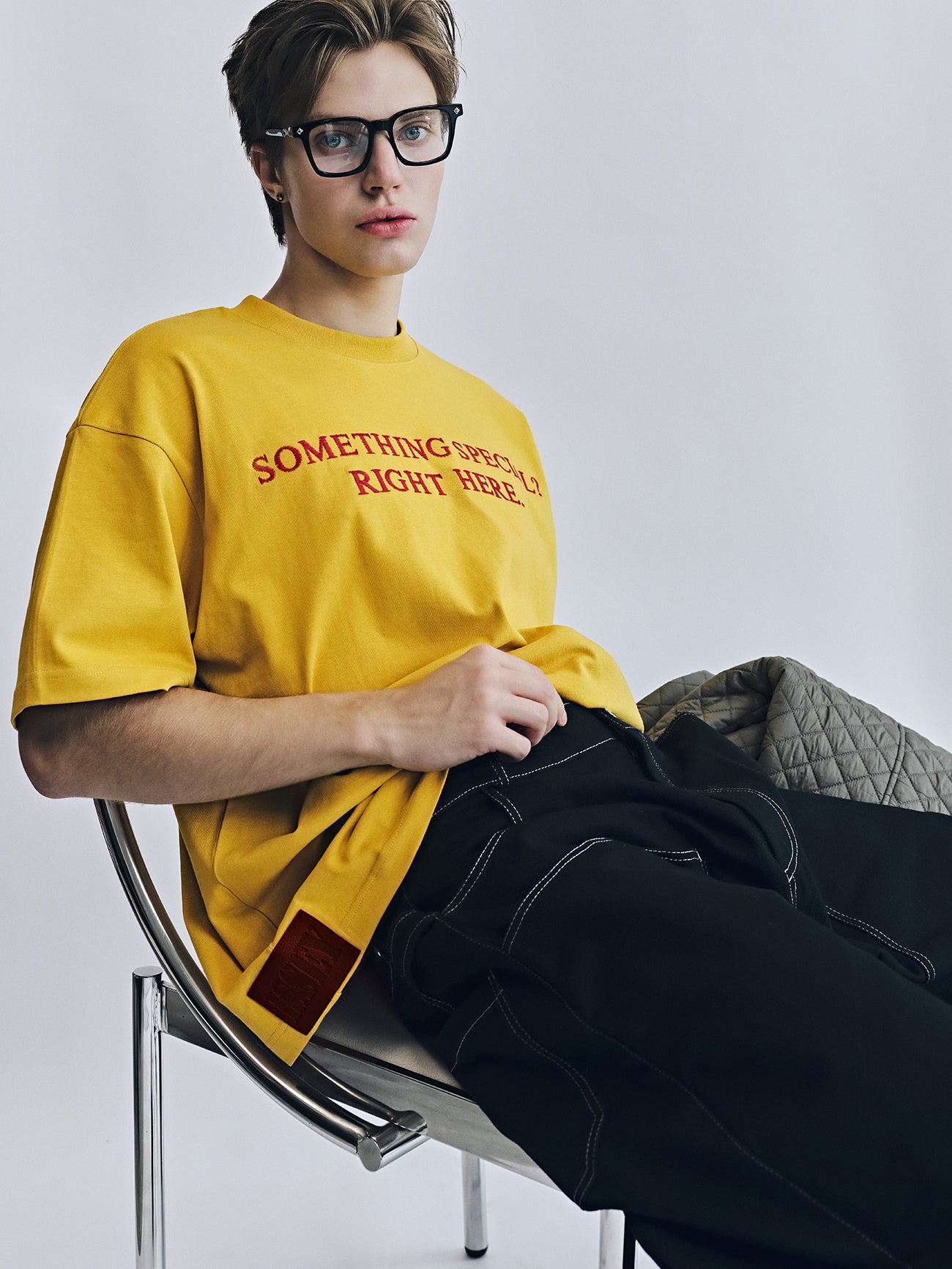 UNTITLED TEE