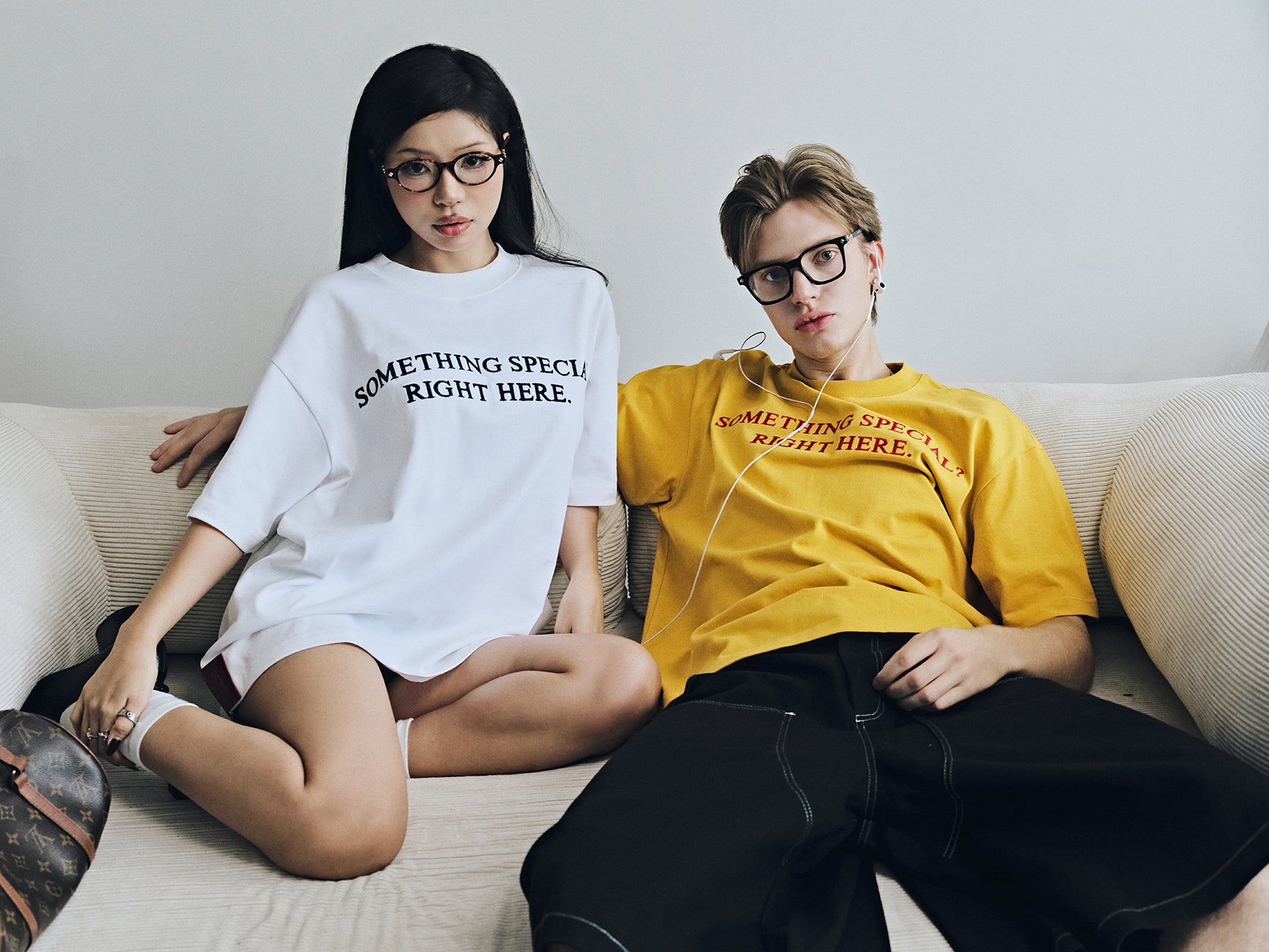 UNTITLED TEE