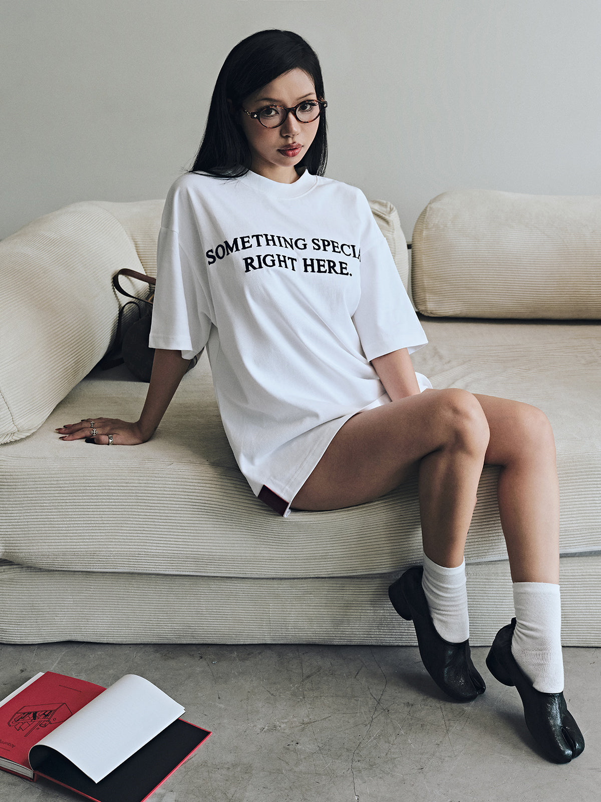 UNTITLED TEE