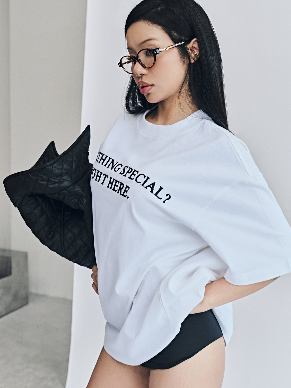 UNTITLED TEE